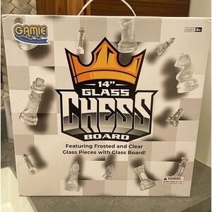 14 inch glass chest set from Gamie